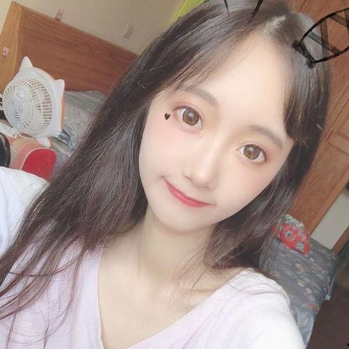 虎牙户外吃瓜妹,揭秘户外直播界的“瓜王”传奇