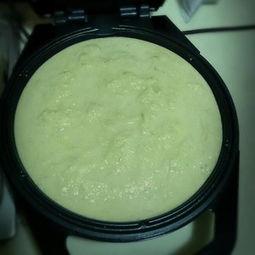 小瓜吃蛋饼,小瓜的蛋饼美食之旅