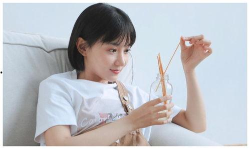 卜冠今吃瓜少女,揭秘少女生活点滴  第2张